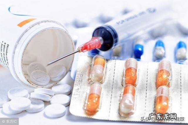 服用降血脂药他汀类药物，会引起尿酸升高吗？