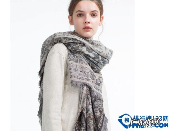 ugg男士围巾官网价格 十大奢侈品牌围巾