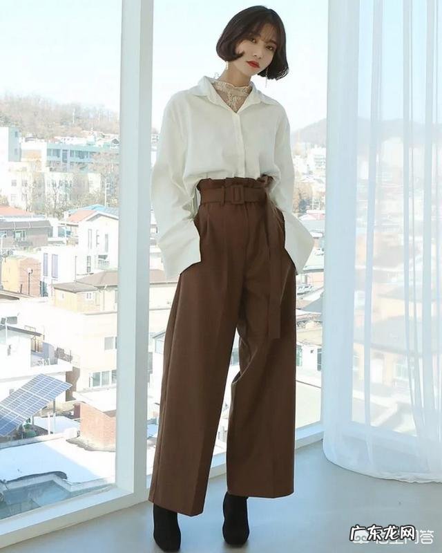 女显瘦宽松休闲宽腿裤大脚裤气质甩裤配什么上衣？