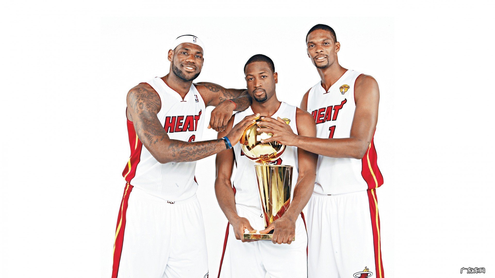 裁员,任用大码、变性模特,维密是否还能重回“霸主地位”?