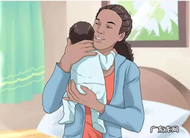 宝宝驼背的正确抱法-6个月宝宝正确抱姿