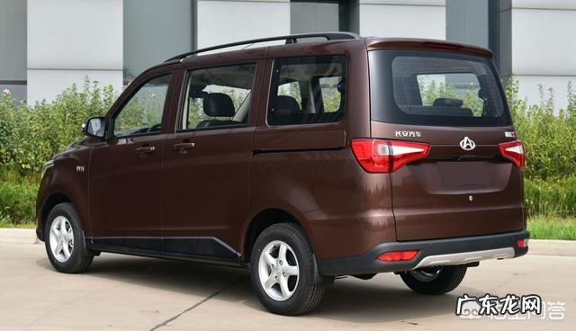 我想买个面包车!新手不知道买什么牌子好,在哪里买! 面包车报价大全面包车排行榜图片