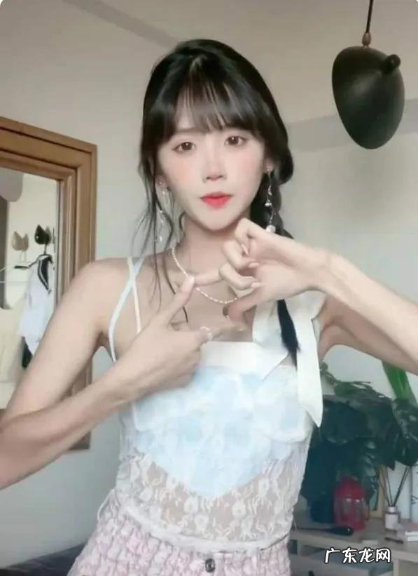 被成为纯欲天花板的井川里予,携手余庆伟加入虎牙,你会看吗?