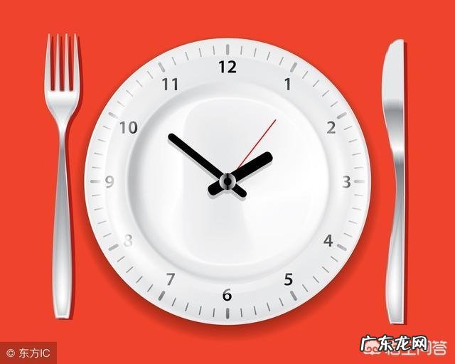 减肥时为什么上午不饿,一到下午就很饿?该怎么调整呢?