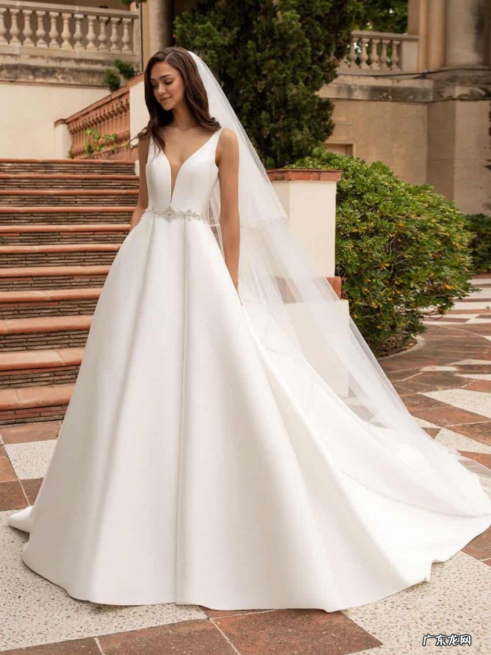 最火美剧排行榜前十名 十大经典婚纱元素排行榜:第二最经典