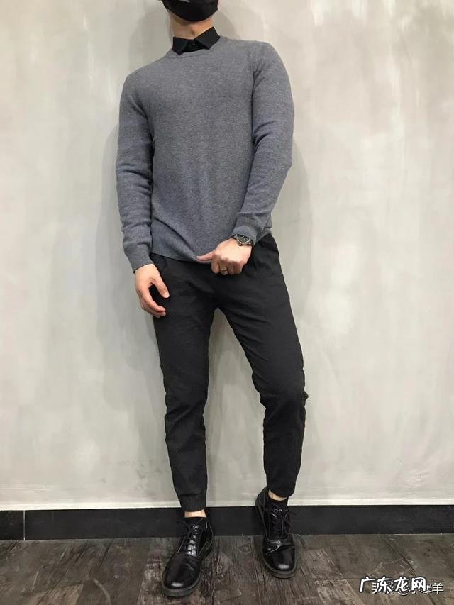 我男生180厘米体重130斤该怎么搭配衣服