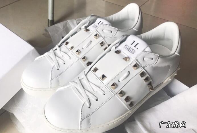 年轻人十大鞋子潮牌