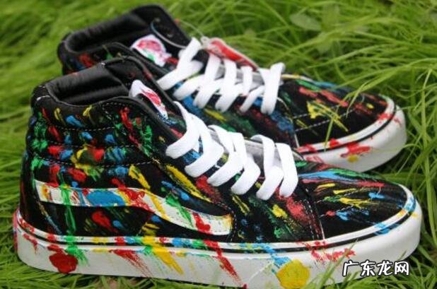 年轻人十大鞋子潮牌