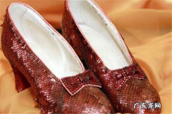 1亿2千万的鞋子 世界十大最贵的鞋