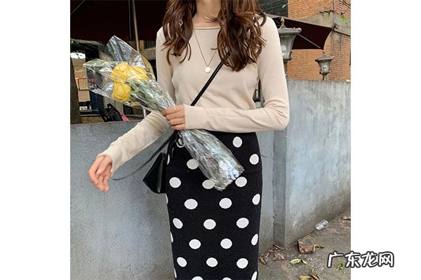 女式蕾丝打底衫 女装打底衫十大品牌