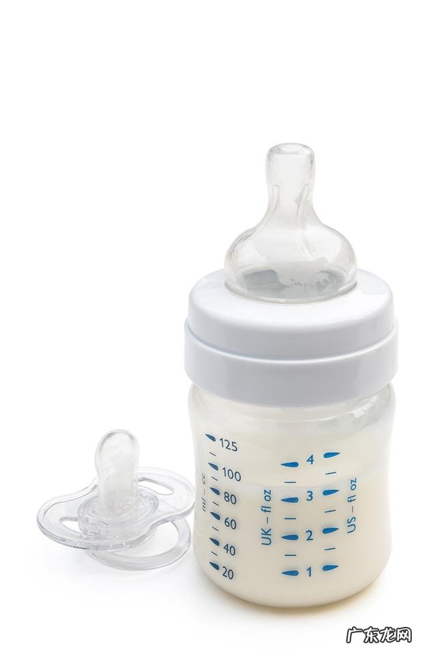 四个小妙招让宝宝快速爱上奶瓶-让宝宝爱上奶瓶的5个小妙招