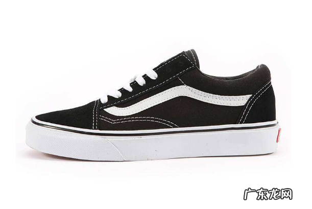 2019阿迪最火的鞋 2019最火男鞋推荐