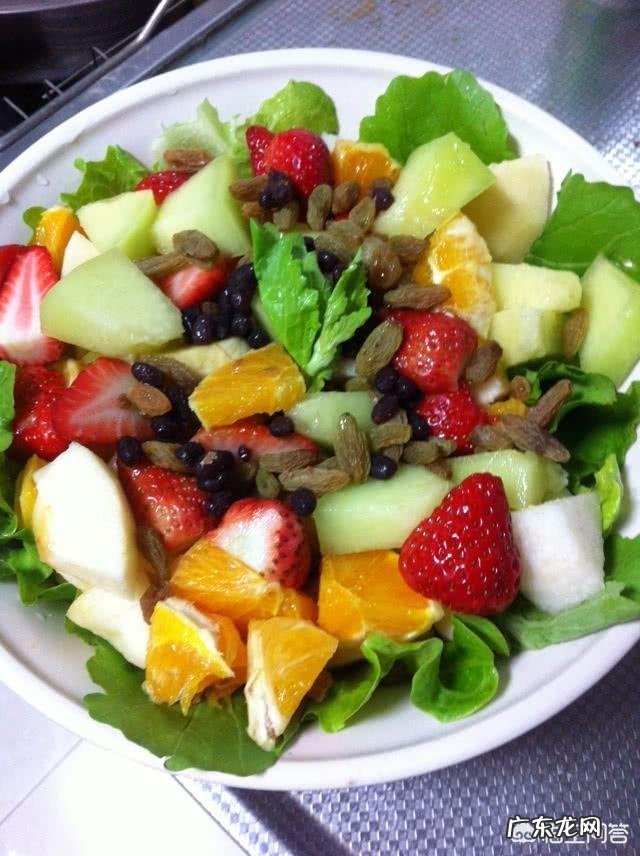 早餐吃饱午饭吃水果晚饭不吃不做运动能减肥吗?