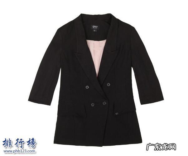 衣服牌子排行榜图片 孕妇外套什么牌子好?孕妇外套十大品牌排行榜