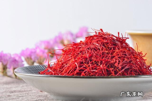 藏红花早上喝好还是晩上喝好?