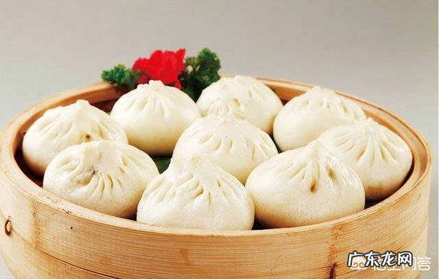 芹菜香菇胡萝卜肉素馅包子的做法 猪肉,芹菜,香菇,胡萝卜,能不能做在一起包饺子?