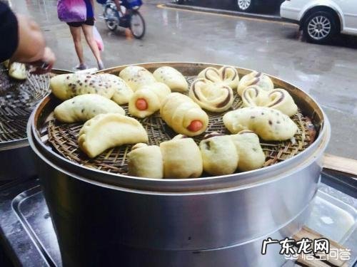 芹菜香菇胡萝卜肉素馅包子的做法 猪肉,芹菜,香菇,胡萝卜,能不能做在一起包饺子?