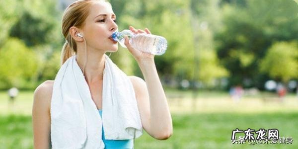 减肥吃什么水果瘦得最快最有效 减肥期间运动完太晚,回家得八点了应该吃什么?