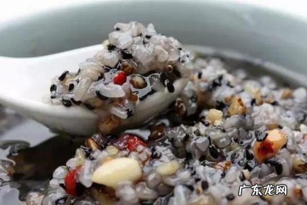 学做重庆小面大约需要多少钱 重庆小吃排名前十名