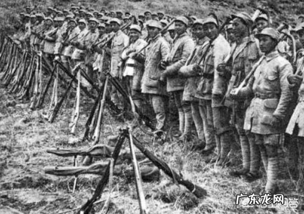 近代打仗时,小腿上缠的绑腿有什么用?为什么现代军人不绑腿了?