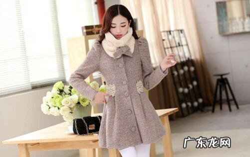 毛呢大衣怎么挂不变形 毛呢大衣怎么洗不变形,毛呢大衣变形后怎么办