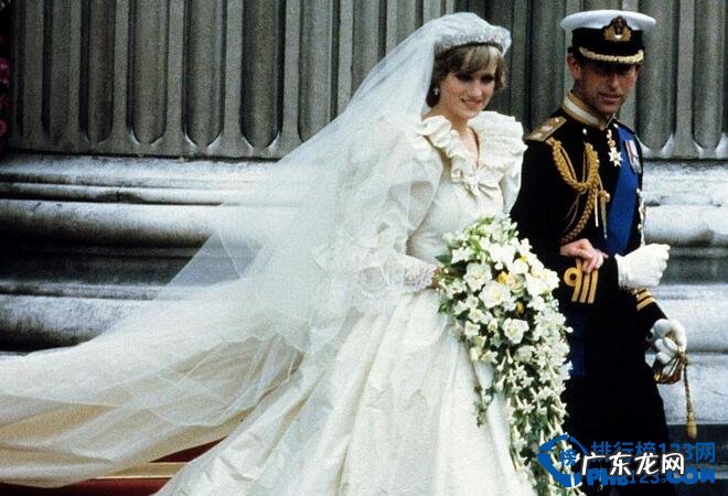 十大婚纱品牌排行榜 世界上最贵的婚纱