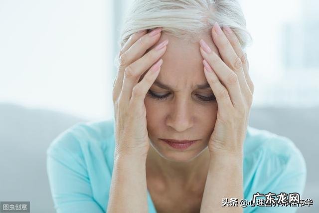 口干舌燥一个月爆瘦10多斤是什么原因引起的,还有就是全身乏力