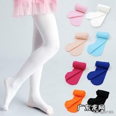 为什么有的女人穿了超短裸腿却仍然要穿透明超薄丝袜?