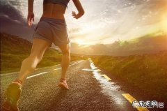 每晚跑步多久可以减肥 在晚上，跑步多久能减肥？