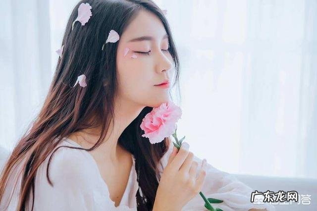 鲁豫如此瘦,能像正常的女人那样生育吗?