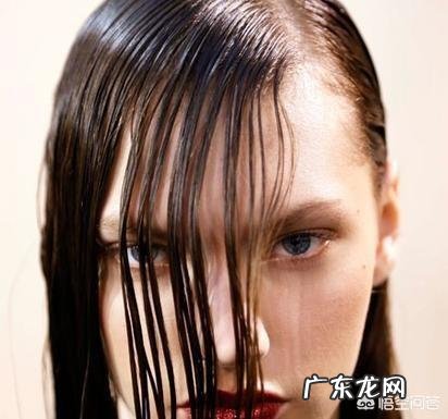 用什么能快速洗掉枕头上头油