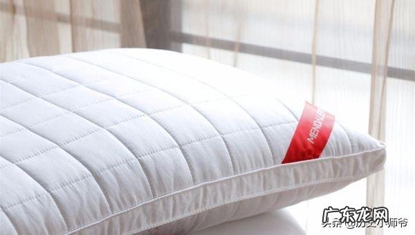 用什么能快速洗掉枕头上头油