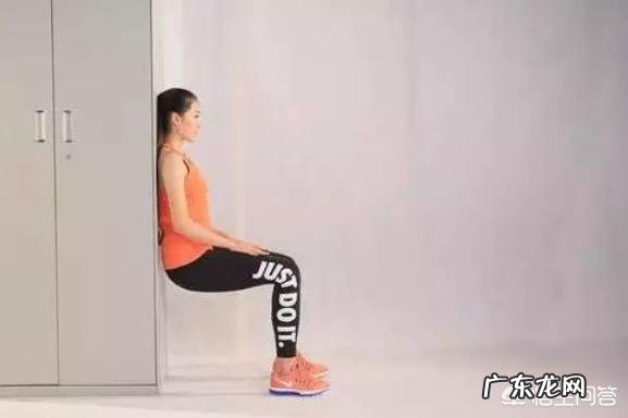 靠墙深蹲能天天做吗 每天15min的靠墙深蹲,会对机体产生什么影响呢?
