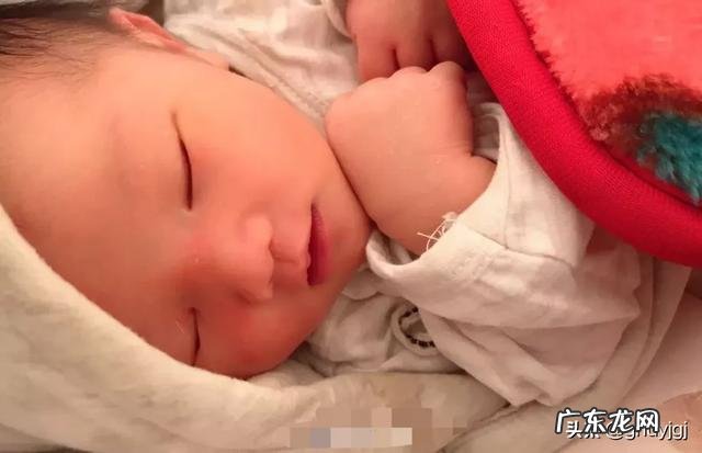 产后应该进行怎么样的锻炼，产后小腹松弛，怎么样练出马甲线？