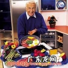 我一个月减肥10公斤,最主要是减少肉类和米饭,这样正常吗?