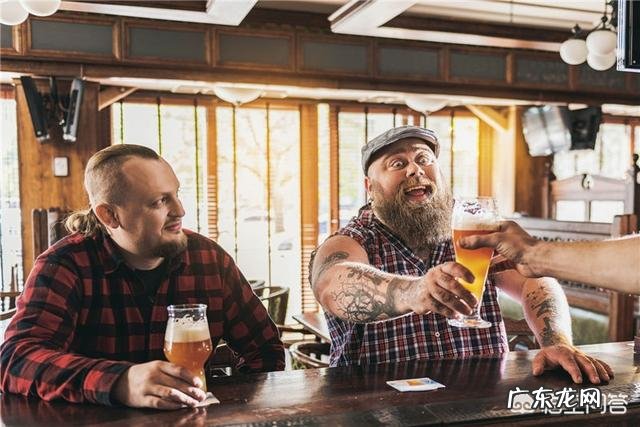 酒精在人体中代谢会产生脂肪吗?