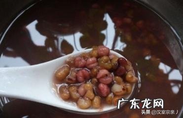 怎么制作茯苓薏米姜茶呢？