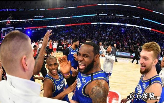 詹姆斯这种身高为什么在全明星赛上会被盖帽两次是速度跟不上吗