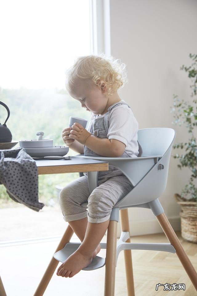 宝宝适合坐什么样的宝宝餐椅-宝宝餐椅哪种最实用