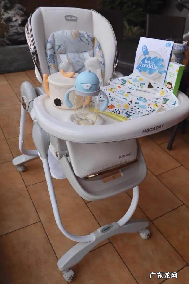 宝宝几个月可以坐餐椅自主进食-宝宝多大可以用餐椅进食