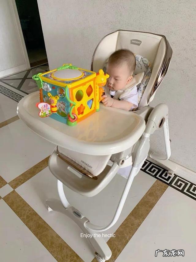 宝宝几个月可以坐餐椅自主进食-宝宝多大可以用餐椅进食