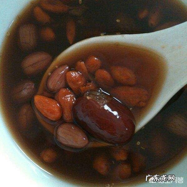 花生仁核桃,大枣气zhi血不足好用吗?