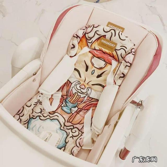 宝宝自主进食餐椅-宝宝多大可以用餐椅进食