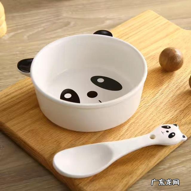 宝宝吃饭用什么餐具最合适-宝宝吃饭餐具怎么选择