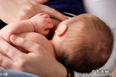 坐月子期间该怎样瘦肚子和大腿呢？