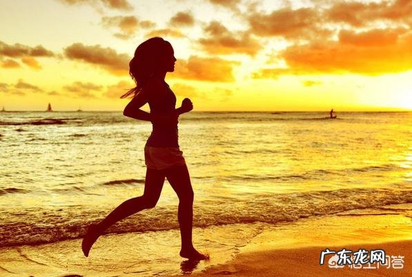 1500米长跑时,大腿酸痛怎么办?