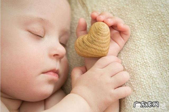 宝宝“乳糖不耐受”，服用乳糖酶有用吗？