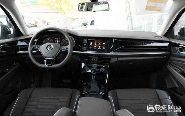 淘宝上两三百块的东西,和实体店四五百的质量差不多吗?