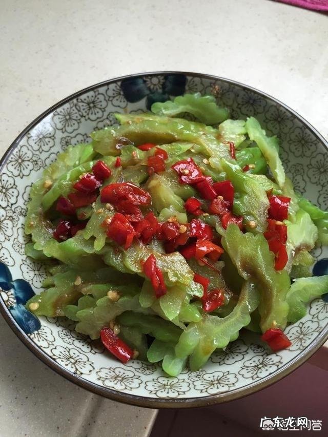 怎么做凉拌苦瓜才不苦,好吃下饭呢?
