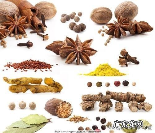 吃东西卡住喉咙的视频 每次吃药都感觉会被人卡住喉咙硬往里塞。您有这样的困扰吗?